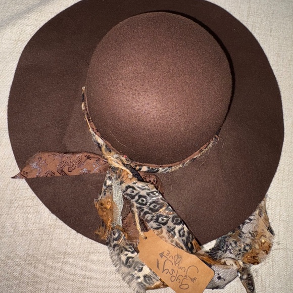 Gypsy Junque | Boho Theme Tie Wrap Hat | One Size Fits Most - Picture 6 of 6